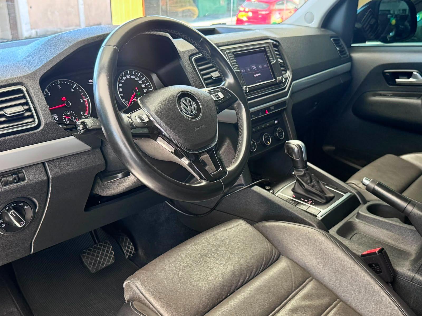 VOLKSWAGEN Amarok - Foto