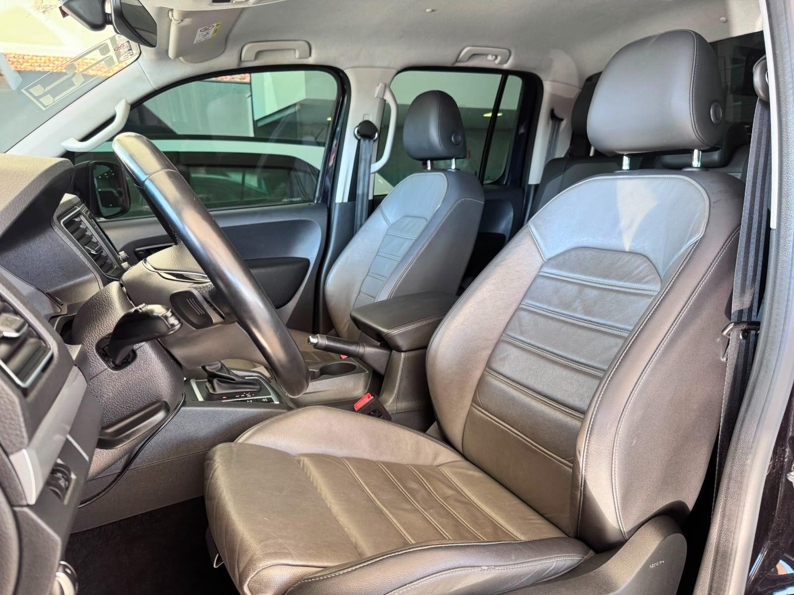 VOLKSWAGEN Amarok - Foto