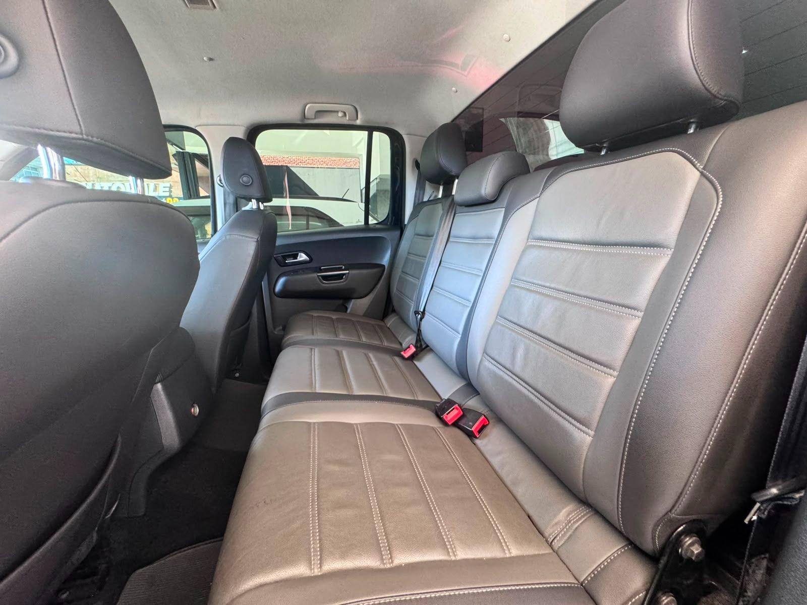 VOLKSWAGEN Amarok - Foto