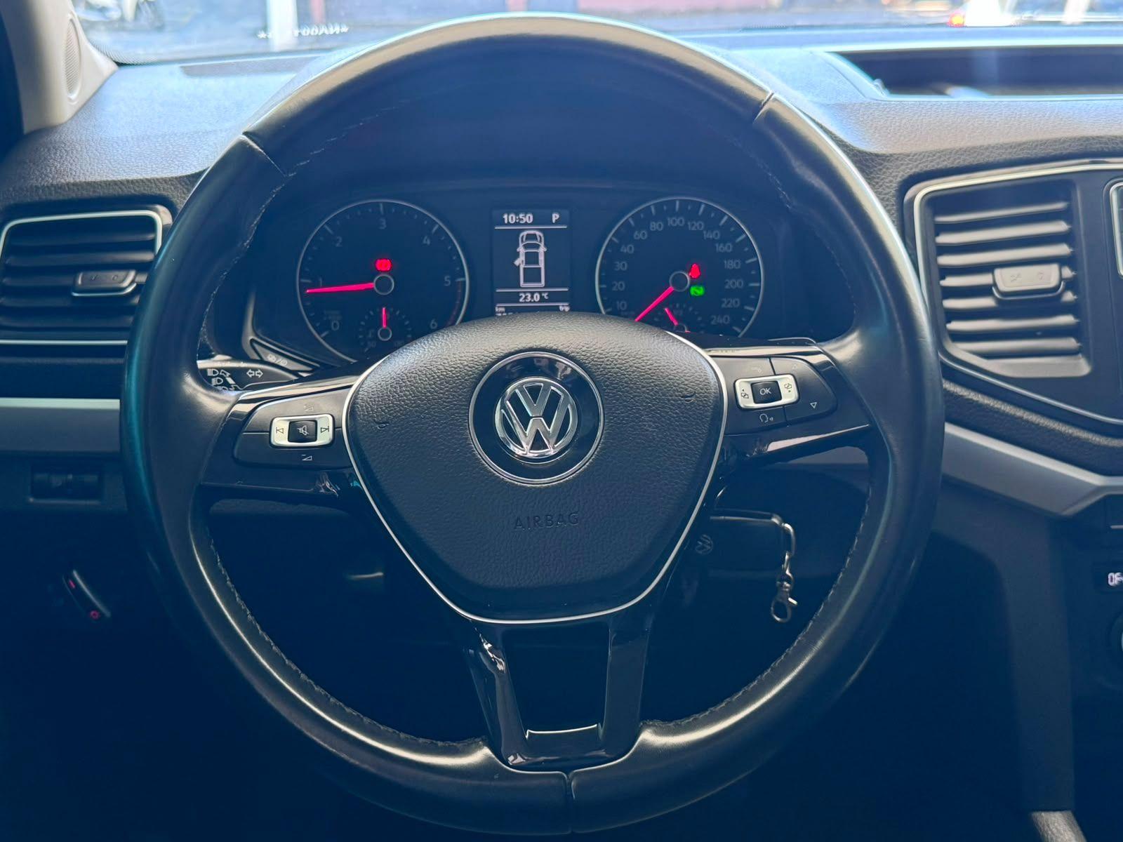 VOLKSWAGEN Amarok - Foto