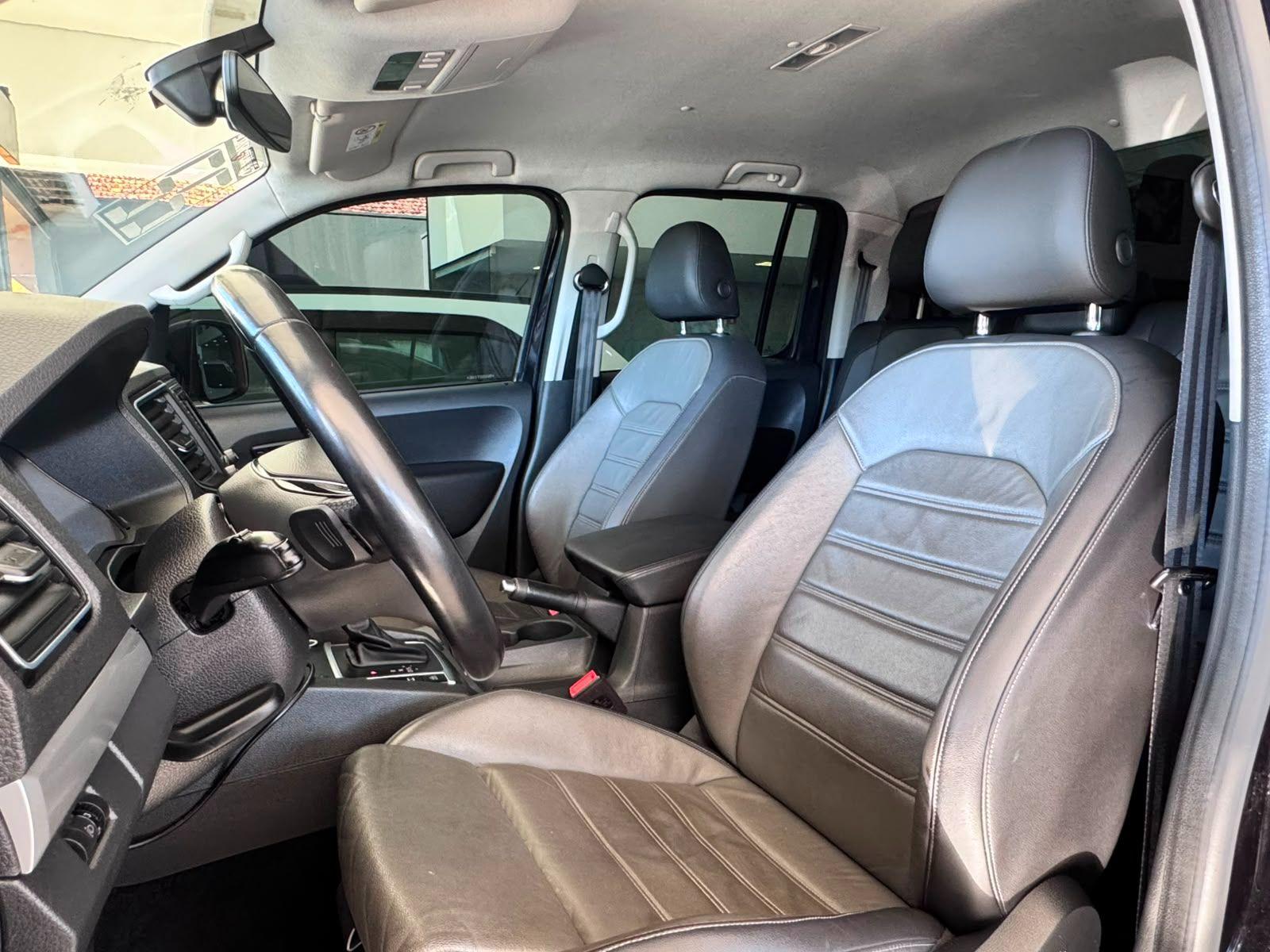 VOLKSWAGEN Amarok - Foto