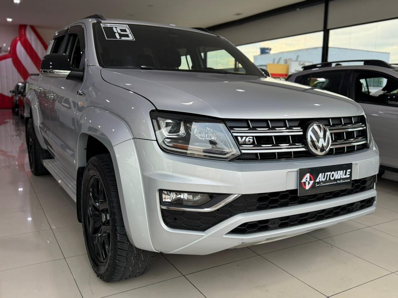 VOLKSWAGEN Amarok - Foto