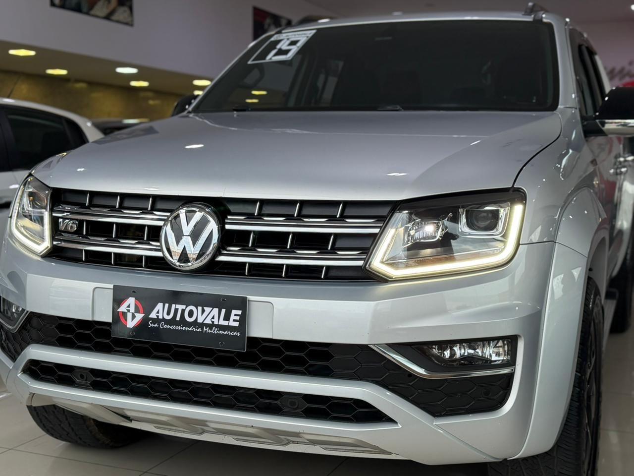 VOLKSWAGEN Amarok - Foto