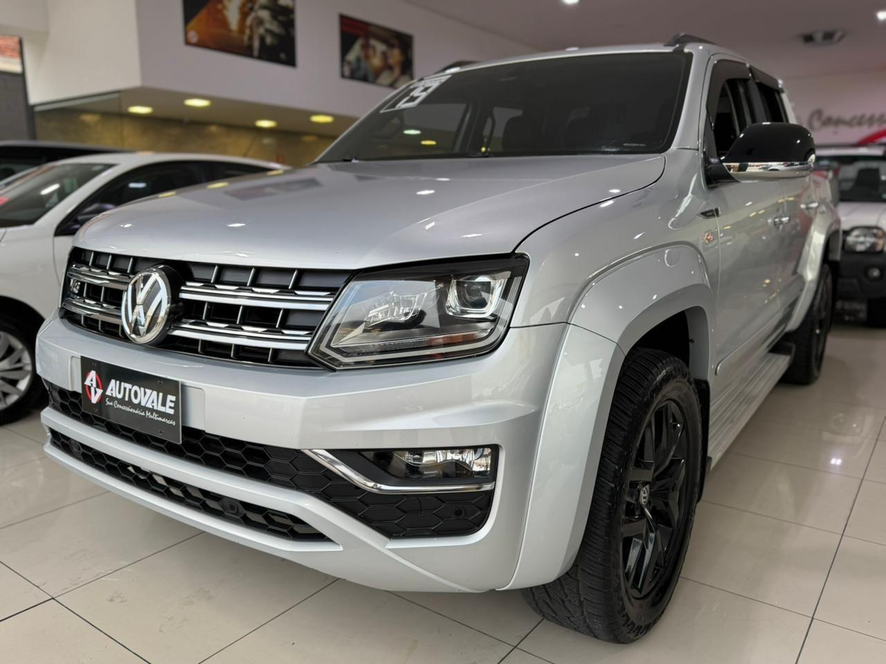 VOLKSWAGEN Amarok - Foto