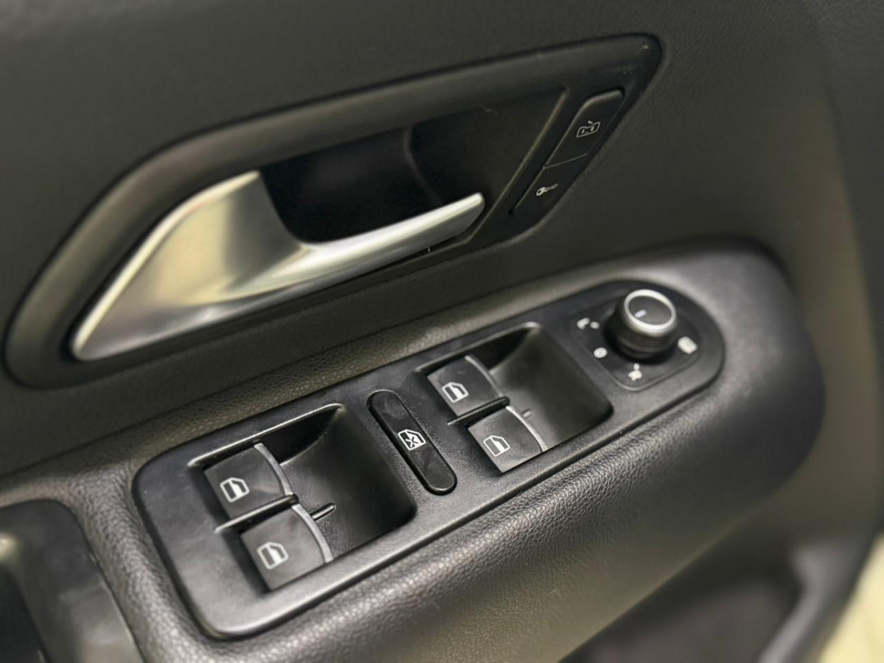 VOLKSWAGEN Amarok - Foto