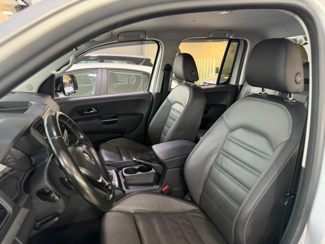 VOLKSWAGEN Amarok - Foto