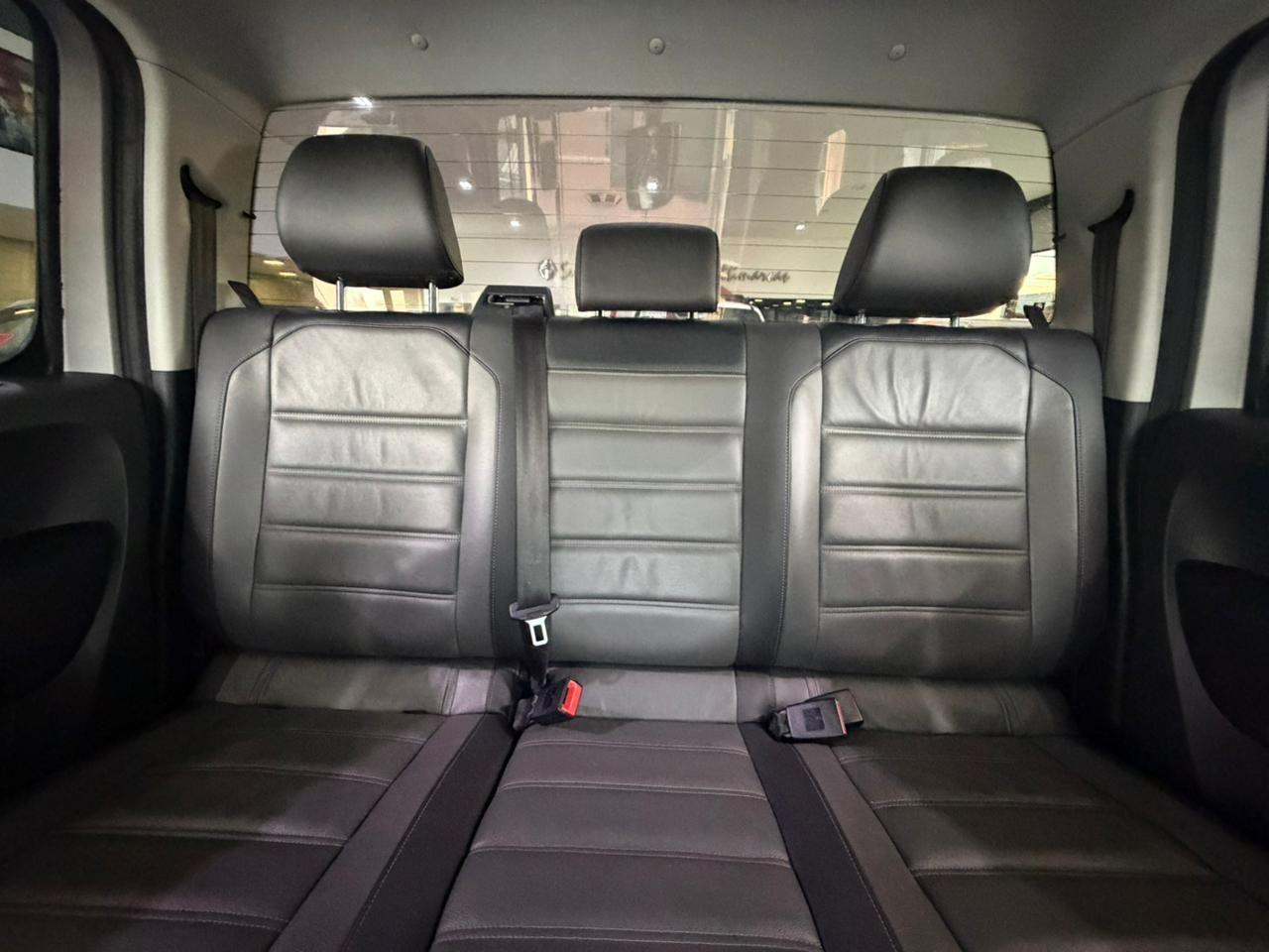 VOLKSWAGEN Amarok - Foto