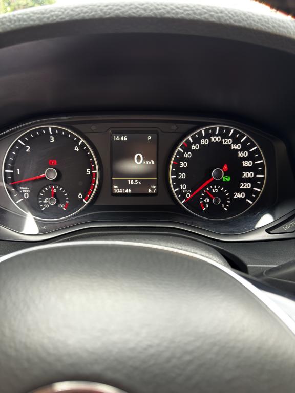 VOLKSWAGEN Amarok - Foto