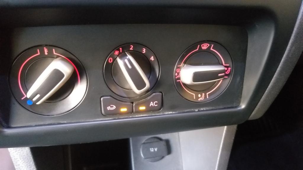 VOLKSWAGEN Crossfox - Foto