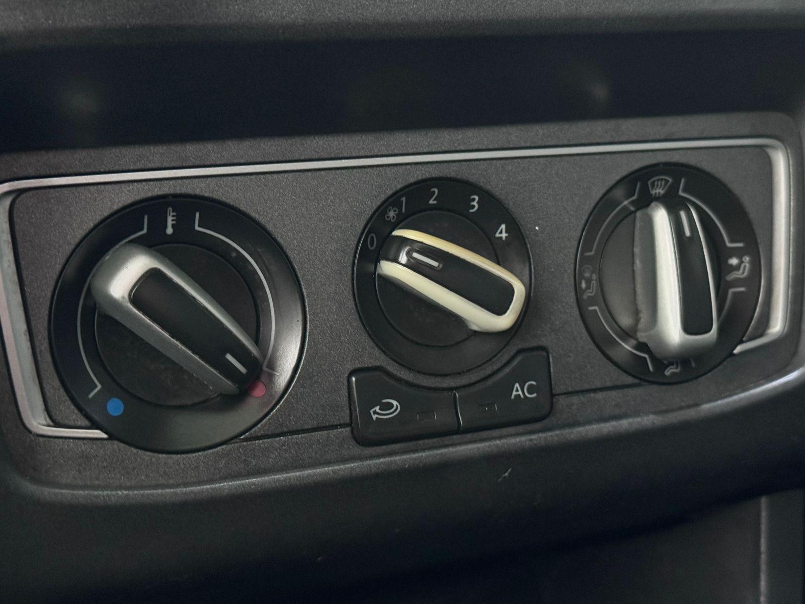 VOLKSWAGEN Crossfox - Foto