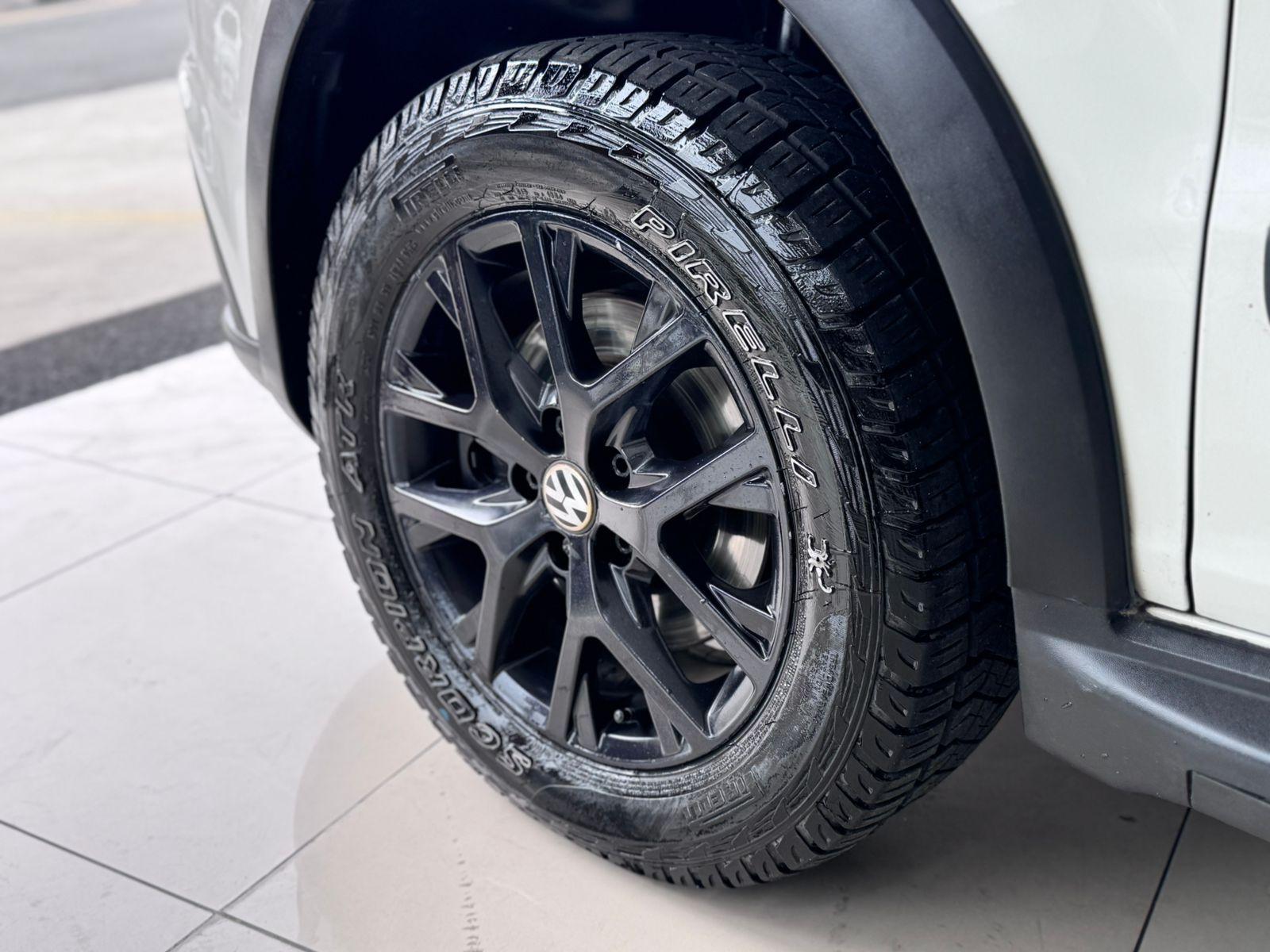 VOLKSWAGEN Crossfox - Foto