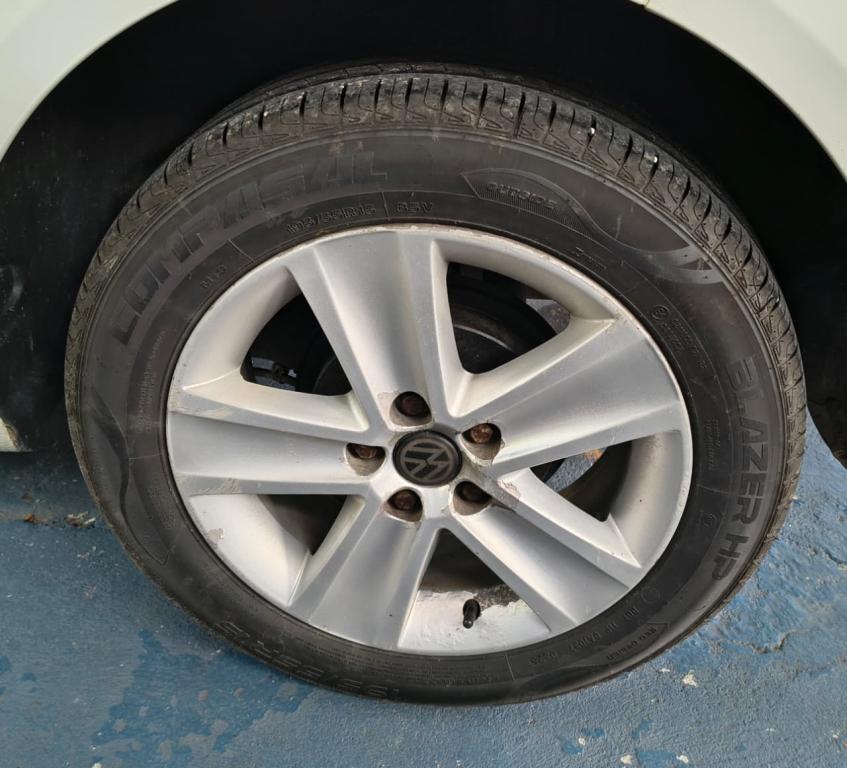 VOLKSWAGEN Fox - Foto