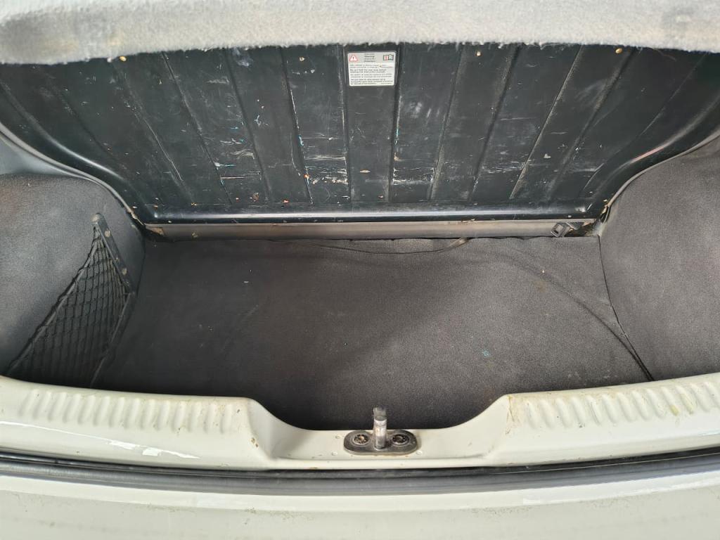 VOLKSWAGEN Fox - Foto