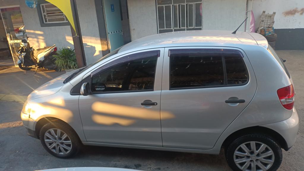 VOLKSWAGEN Fox - Foto