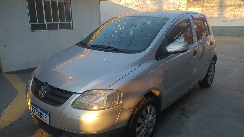 VOLKSWAGEN Fox - Foto