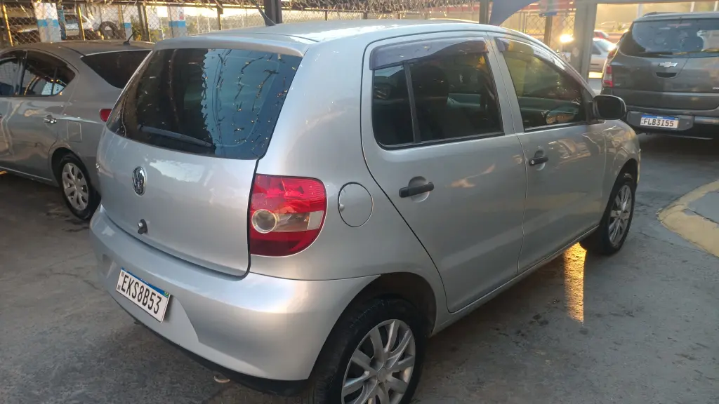 VOLKSWAGEN Fox - Foto