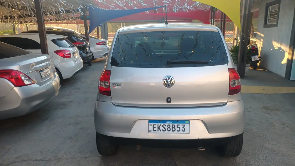 VOLKSWAGEN Fox - Foto