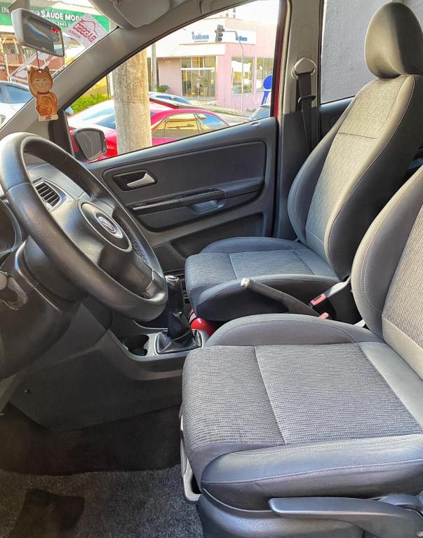 VOLKSWAGEN Fox - Foto