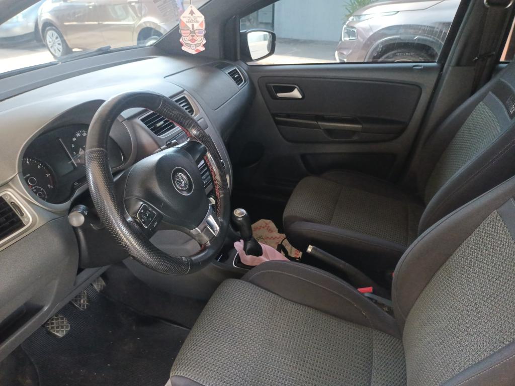 VOLKSWAGEN Fox - Foto