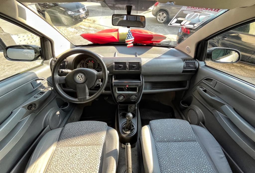 VOLKSWAGEN Fox - Foto