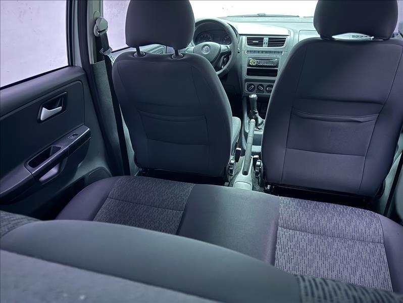 VOLKSWAGEN Fox - Foto