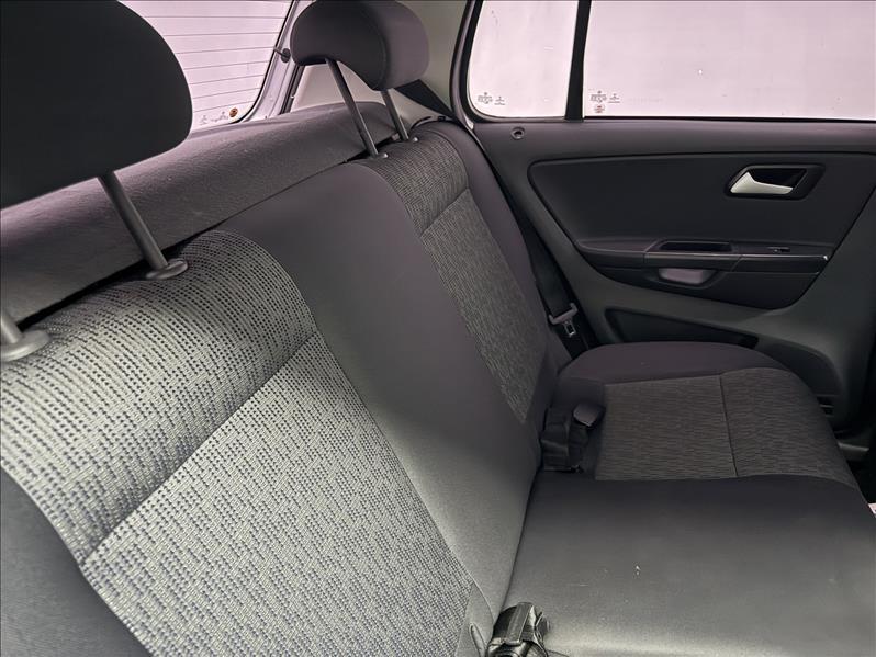 VOLKSWAGEN Fox - Foto