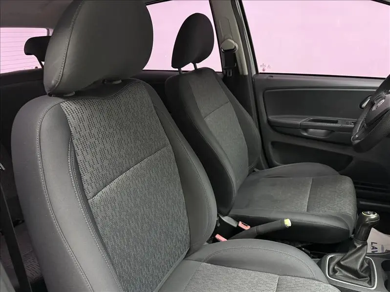 VOLKSWAGEN Fox - Foto