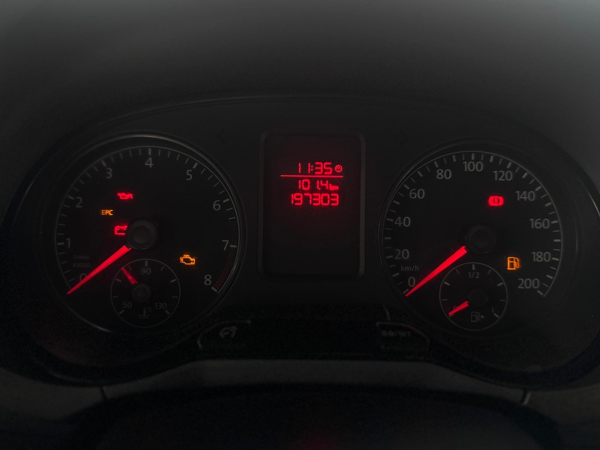 VOLKSWAGEN Fox - Foto