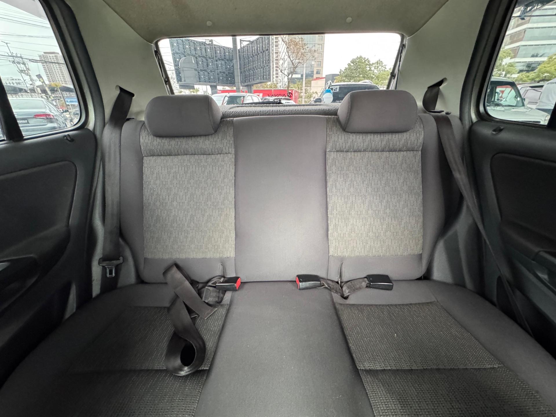 VOLKSWAGEN Fox - Foto