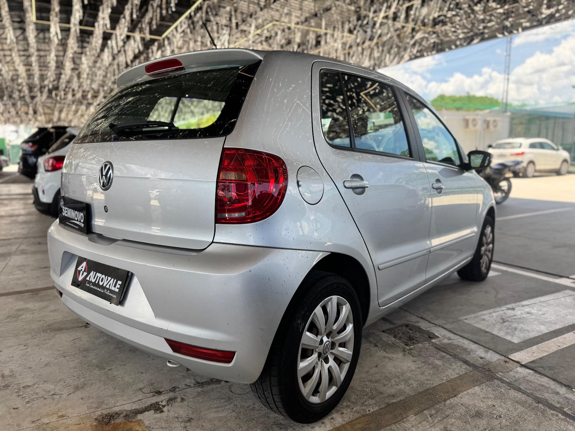 VOLKSWAGEN Fox - Foto