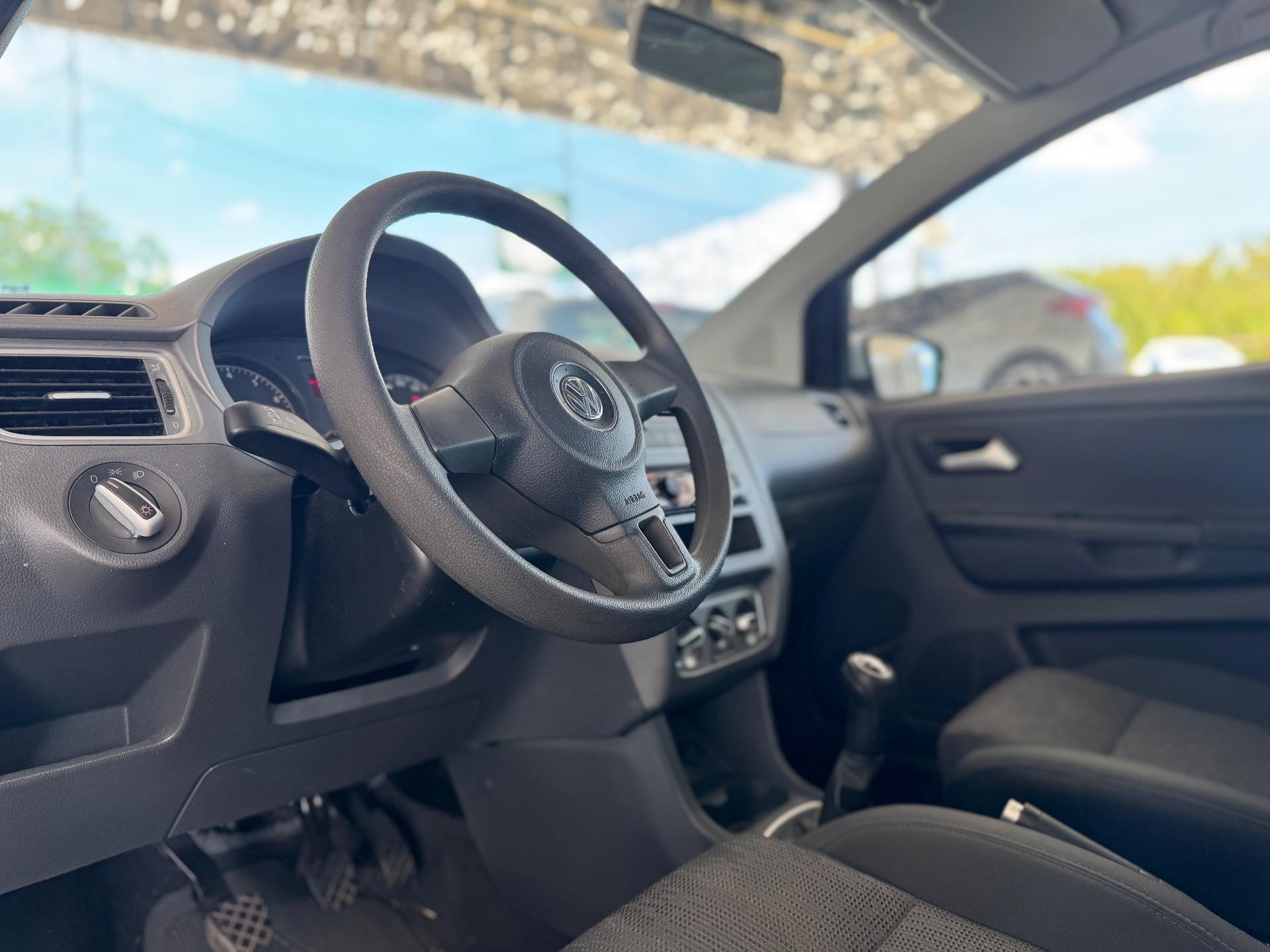 VOLKSWAGEN Fox - Foto