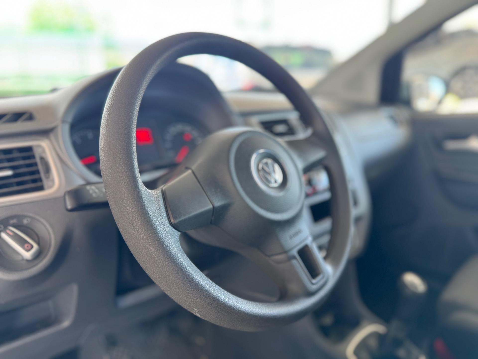 VOLKSWAGEN Fox - Foto