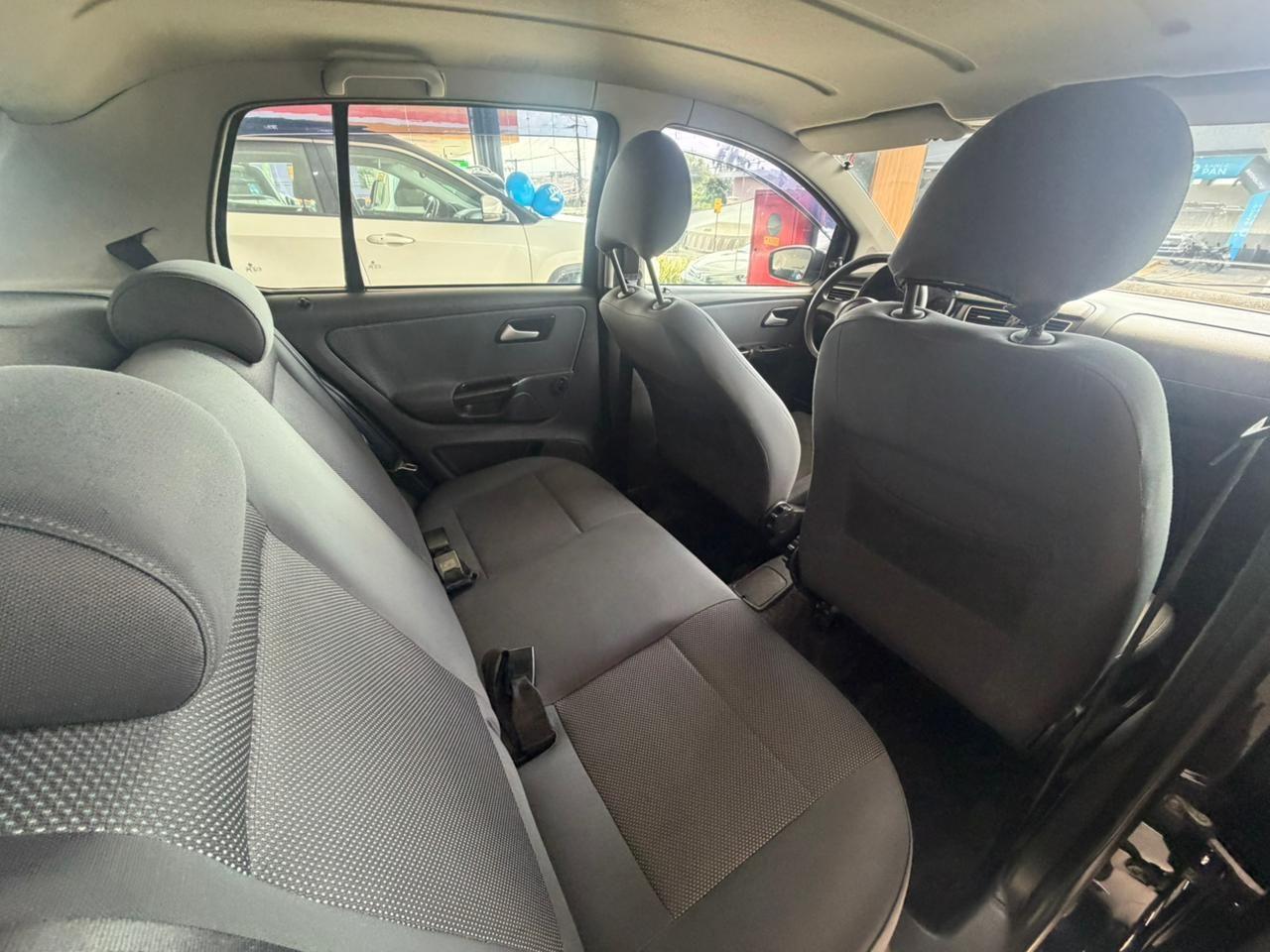 VOLKSWAGEN Fox - Foto