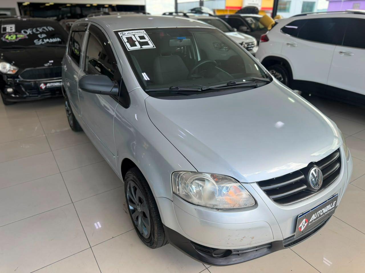 VOLKSWAGEN Fox - Foto