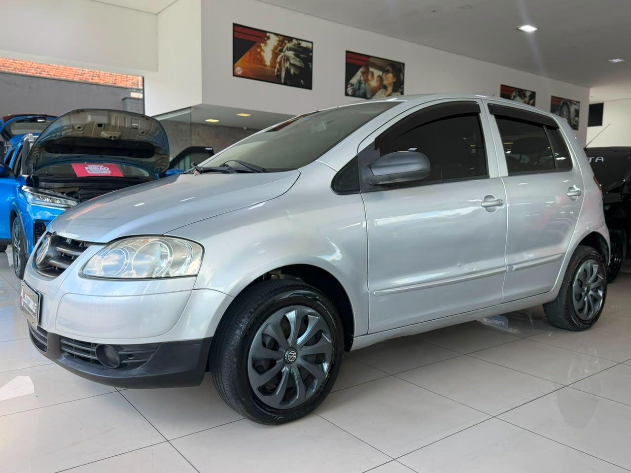 VOLKSWAGEN Fox - Foto