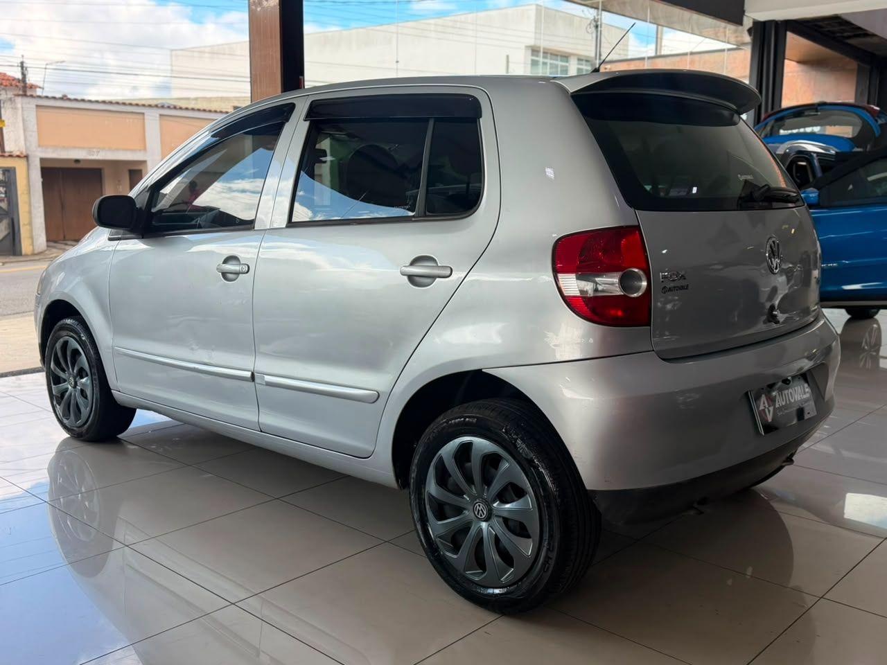 VOLKSWAGEN Fox - Foto