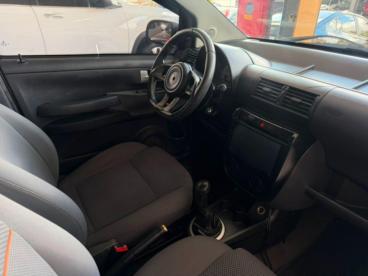 VOLKSWAGEN Fox - Foto