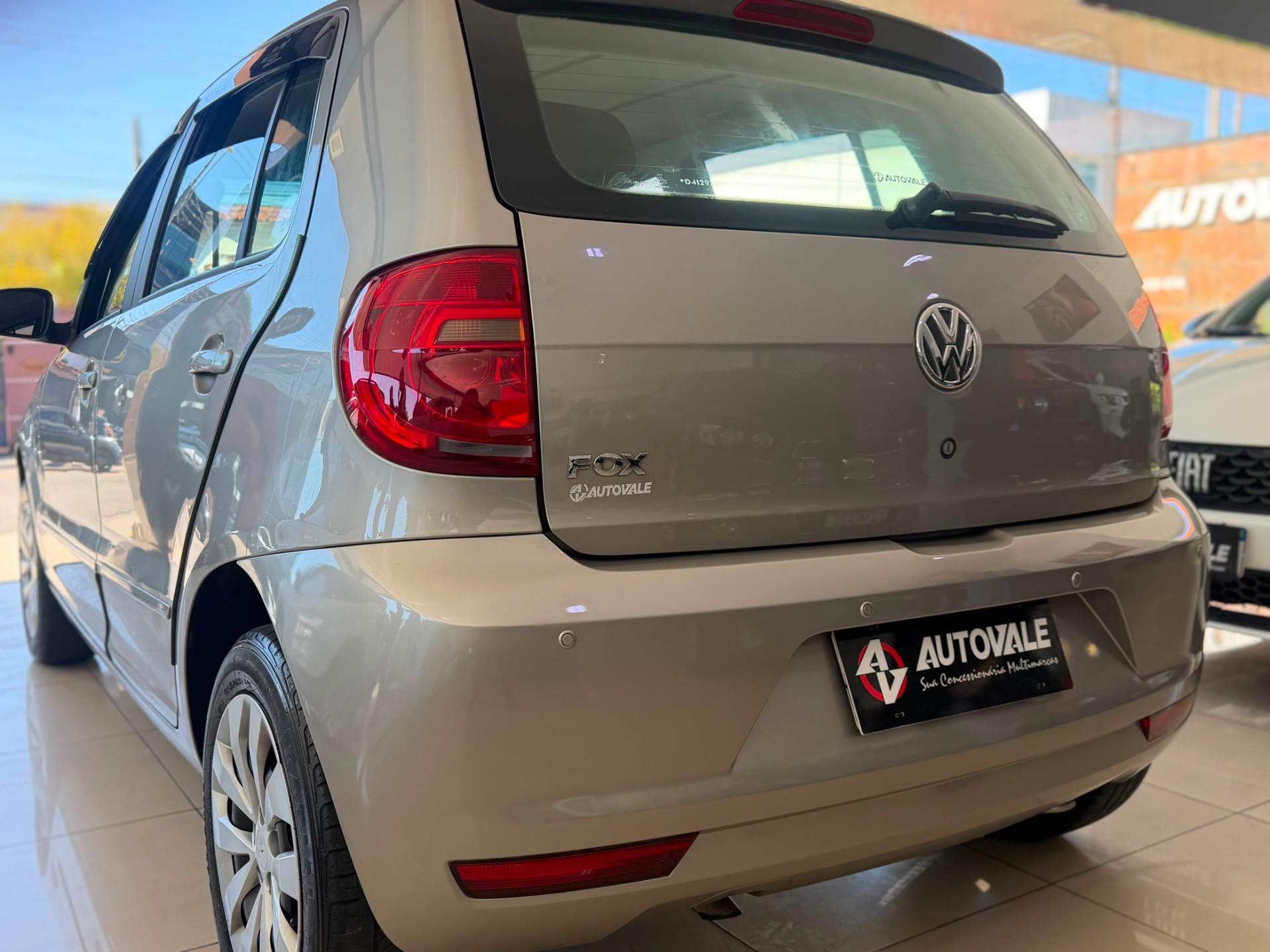 VOLKSWAGEN Fox - Foto