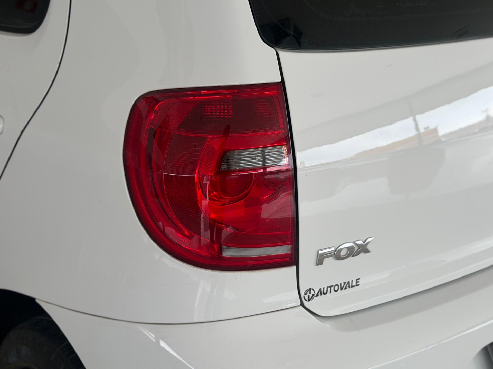 VOLKSWAGEN Fox - Foto