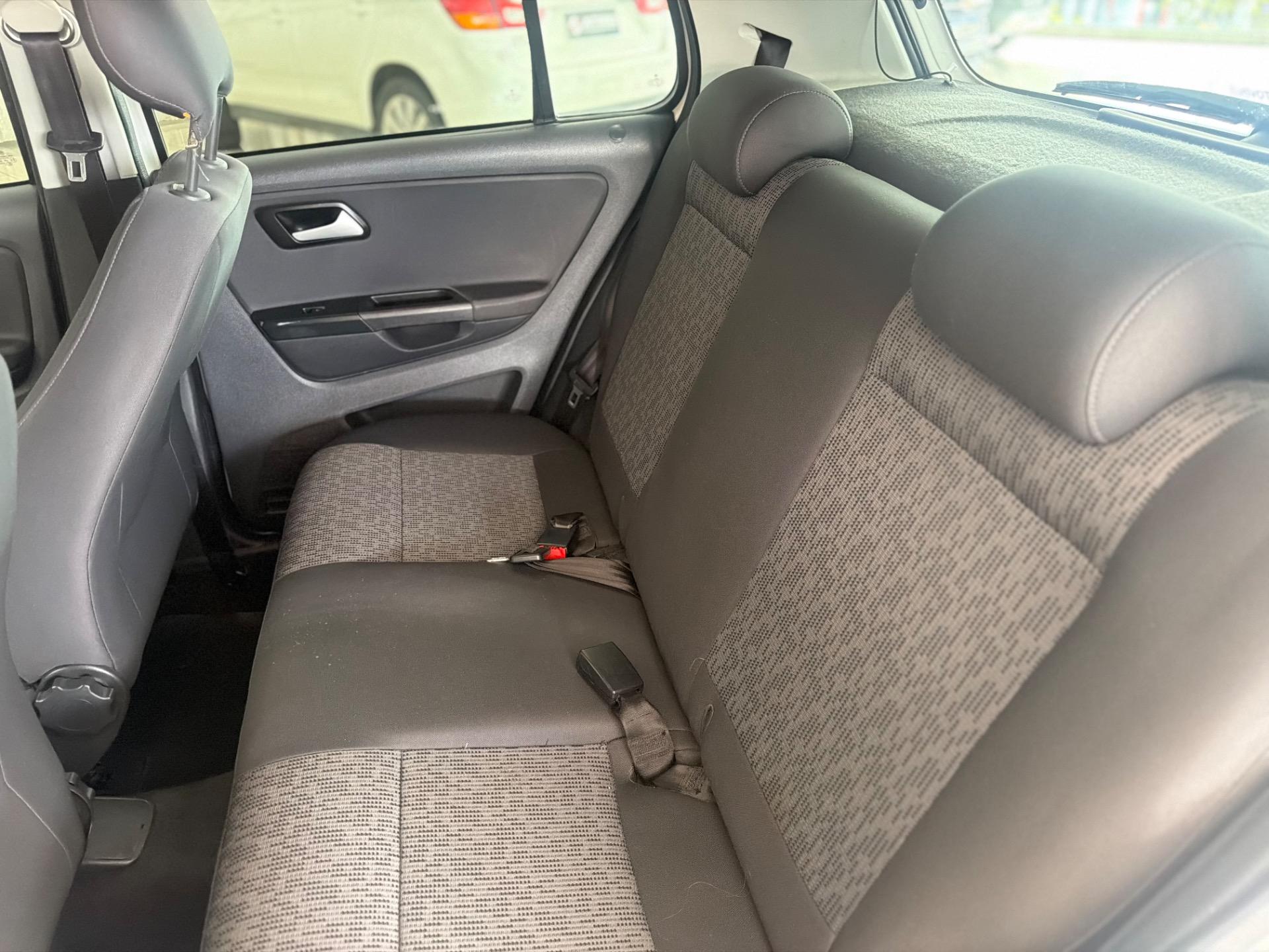 VOLKSWAGEN Fox - Foto