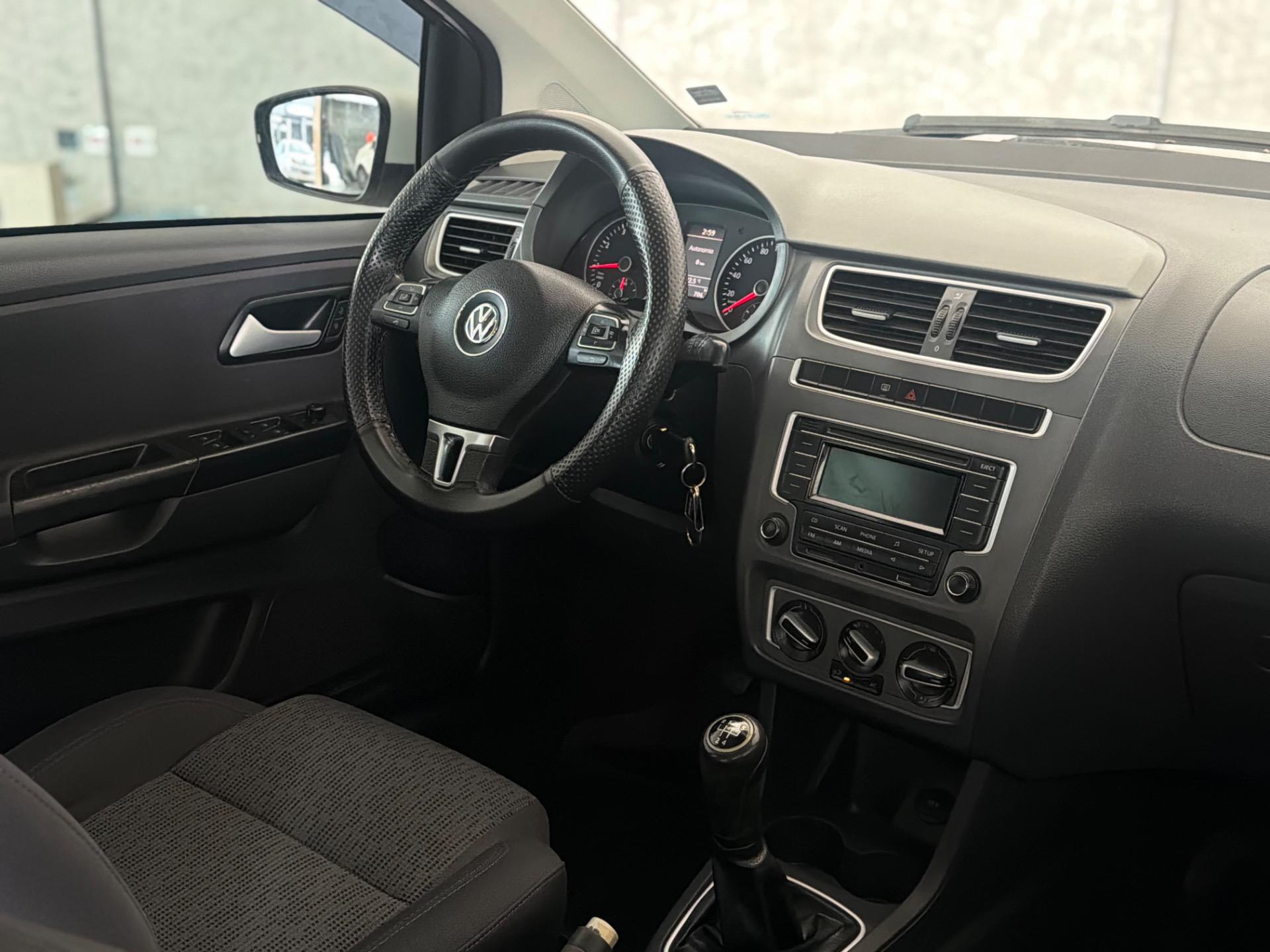 VOLKSWAGEN Fox - Foto