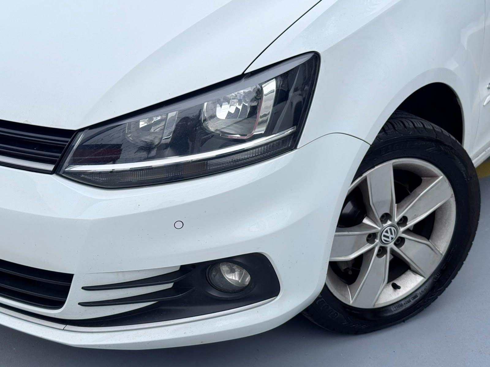 VOLKSWAGEN Fox - Foto