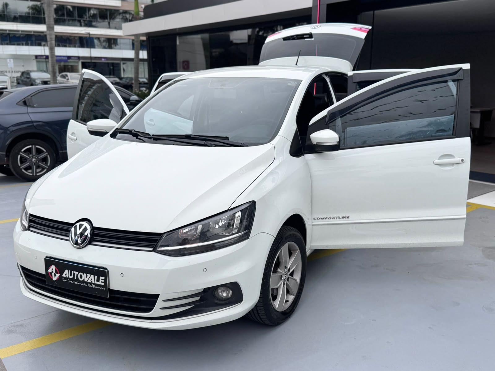 VOLKSWAGEN Fox - Foto