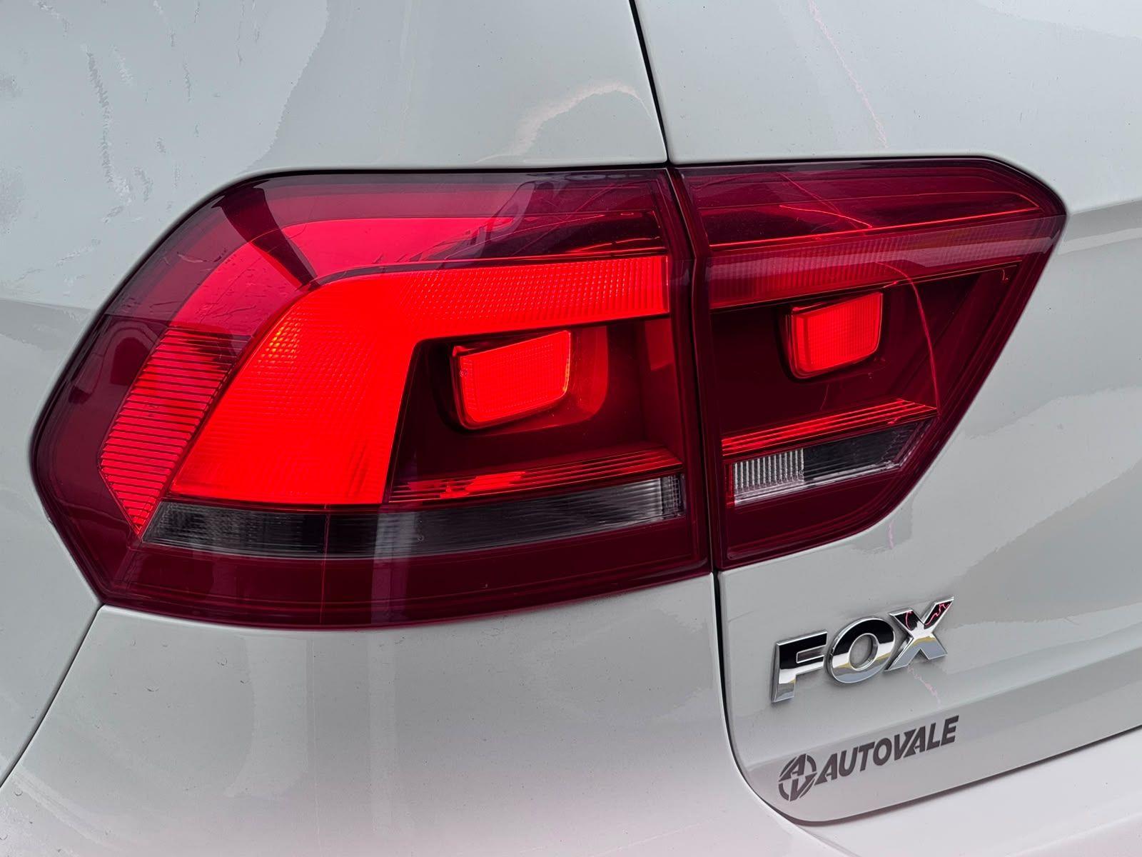 VOLKSWAGEN Fox - Foto