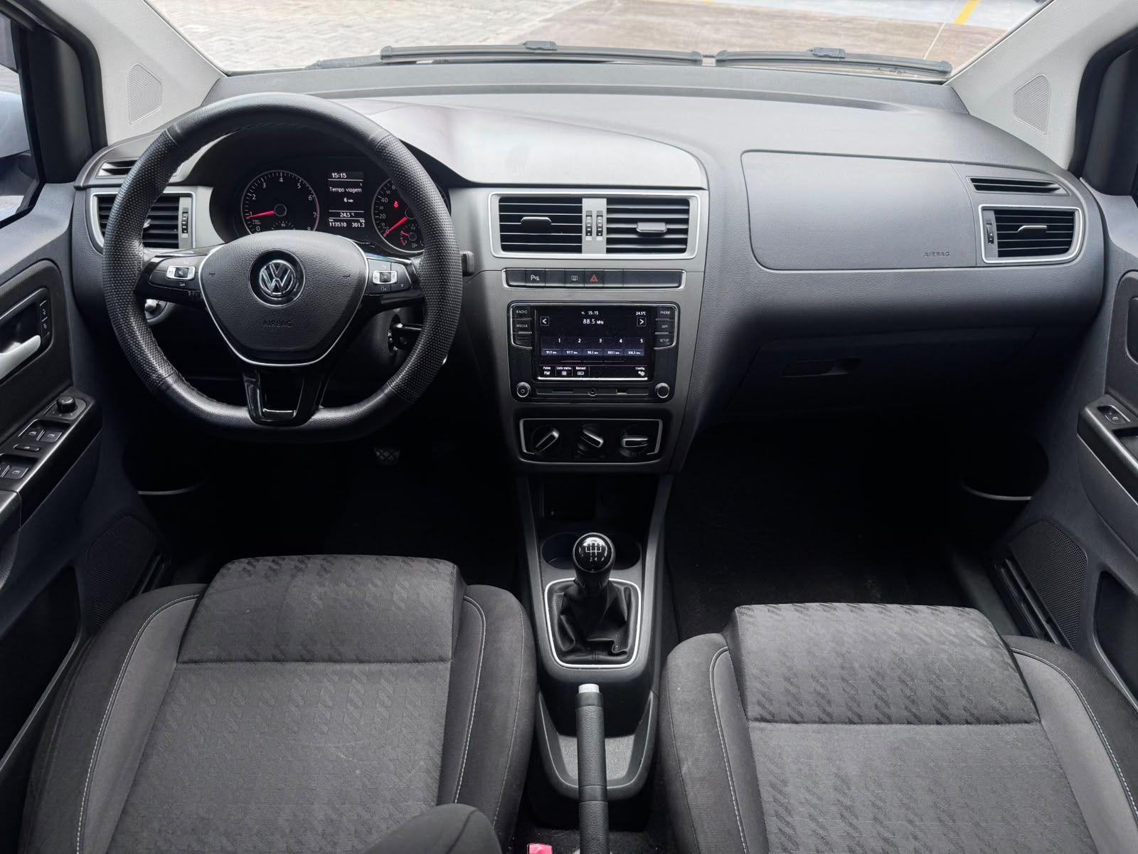 VOLKSWAGEN Fox - Foto
