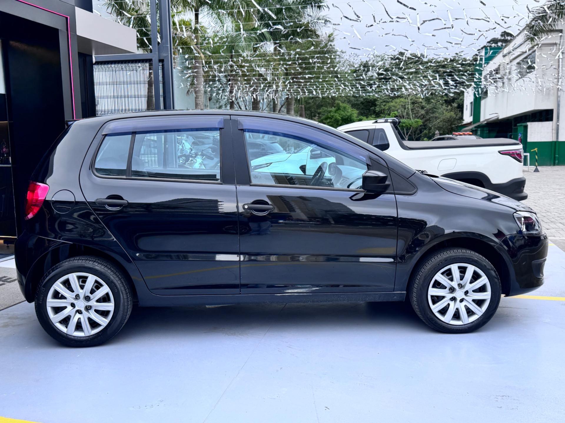 VOLKSWAGEN Fox - Foto