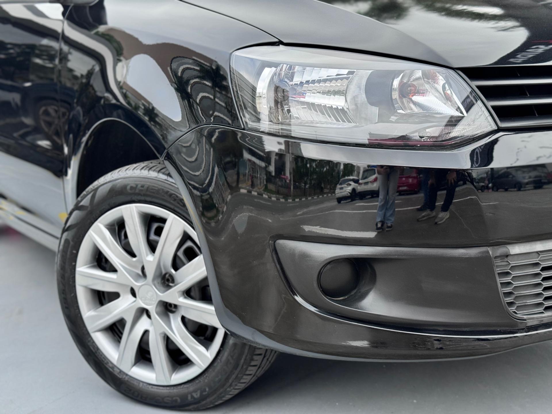 VOLKSWAGEN Fox - Foto
