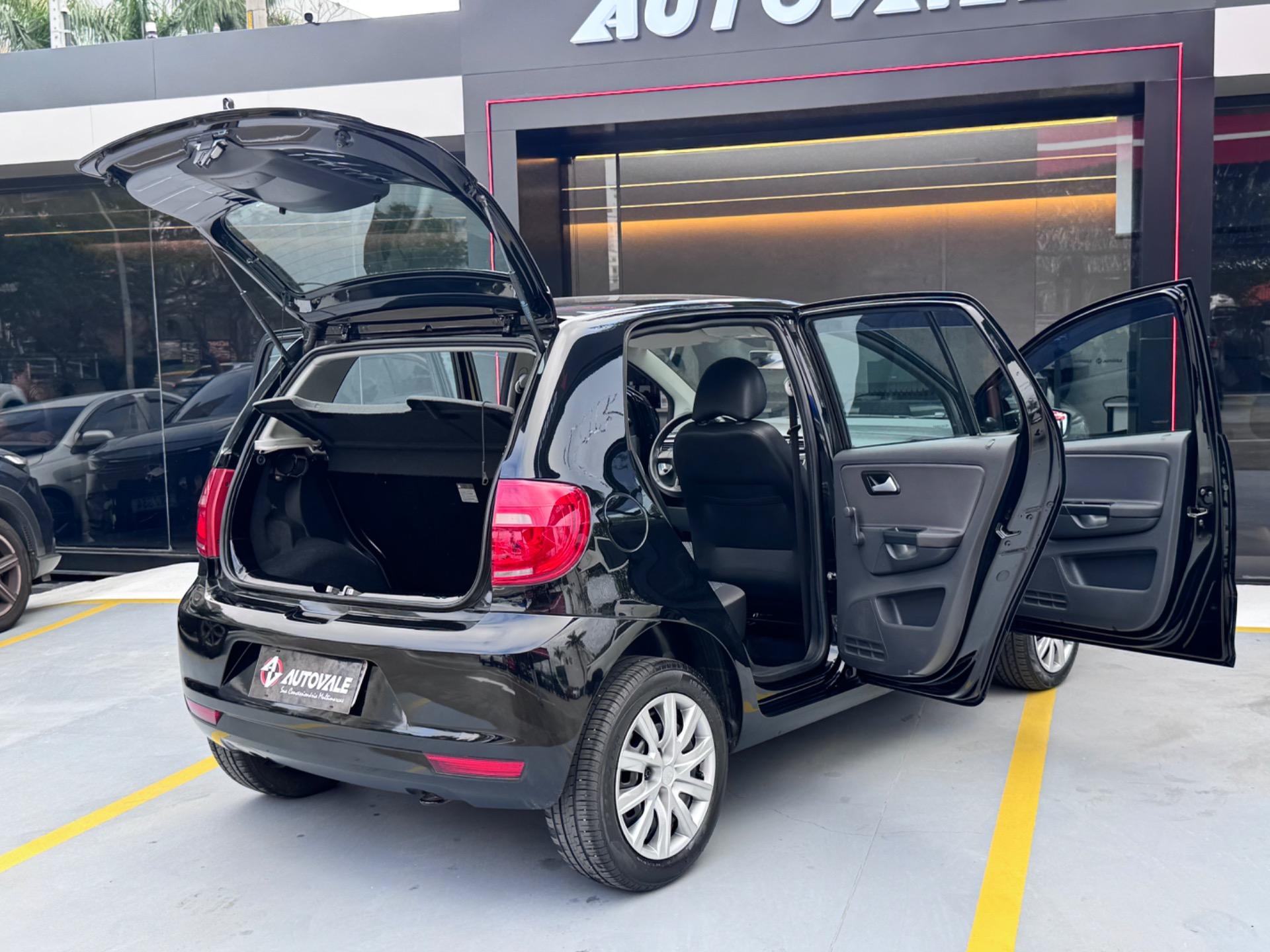 VOLKSWAGEN Fox - Foto