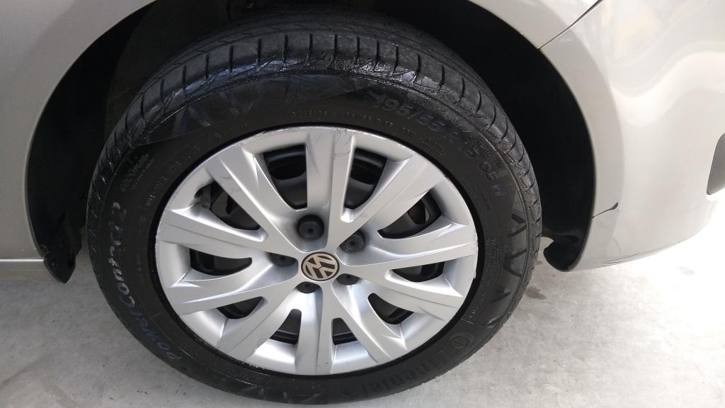 VOLKSWAGEN Fox - Foto