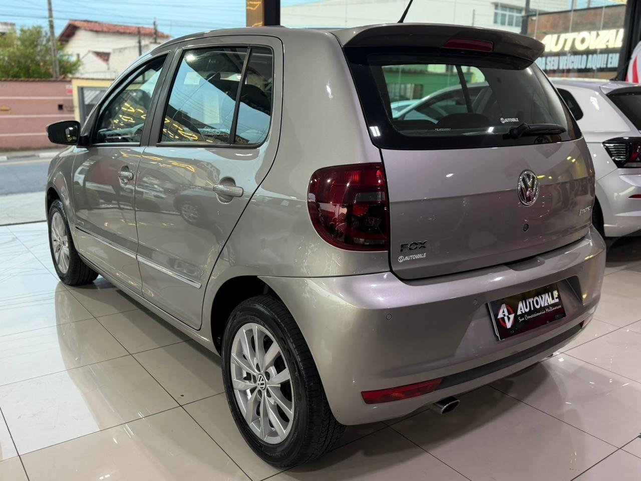 VOLKSWAGEN Fox - Foto